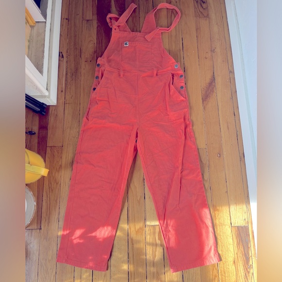 Lucy & Yak Denim - Lucy and Yak Easton Dungaree: Cotton paprika